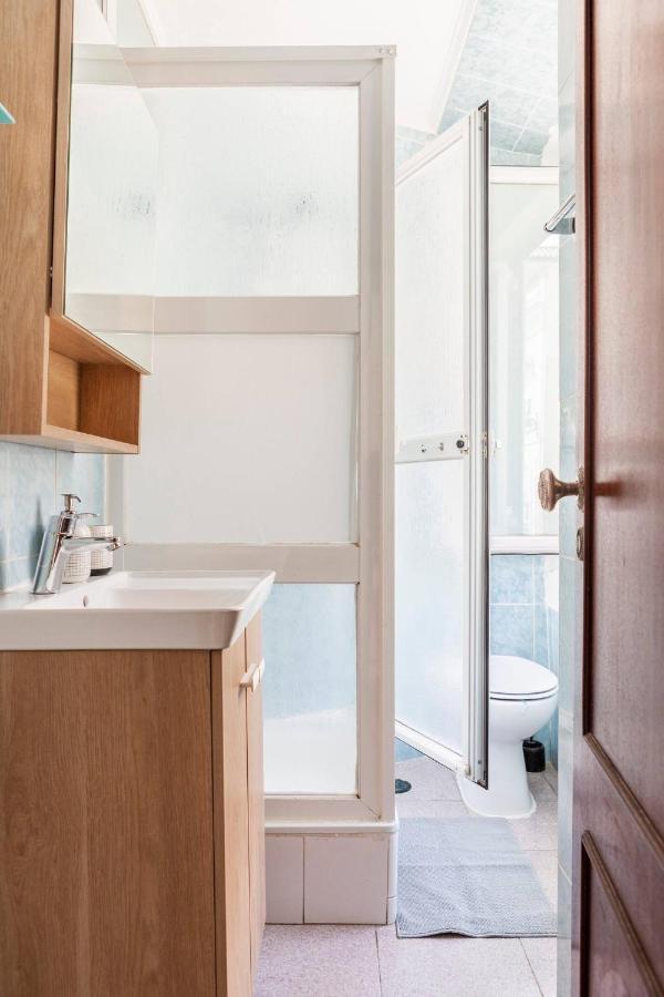 2 Bedroom Apartment For 4 People With Free Public Parking Lisbon Luaran gambar
